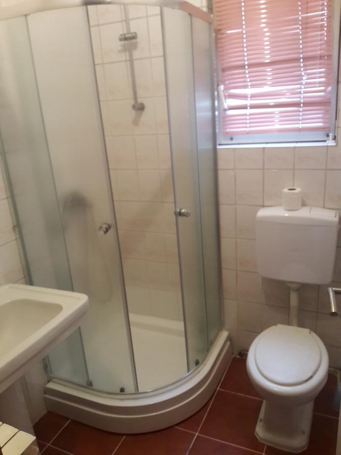Jet Star Motel Zivinice Екстер'єр фото