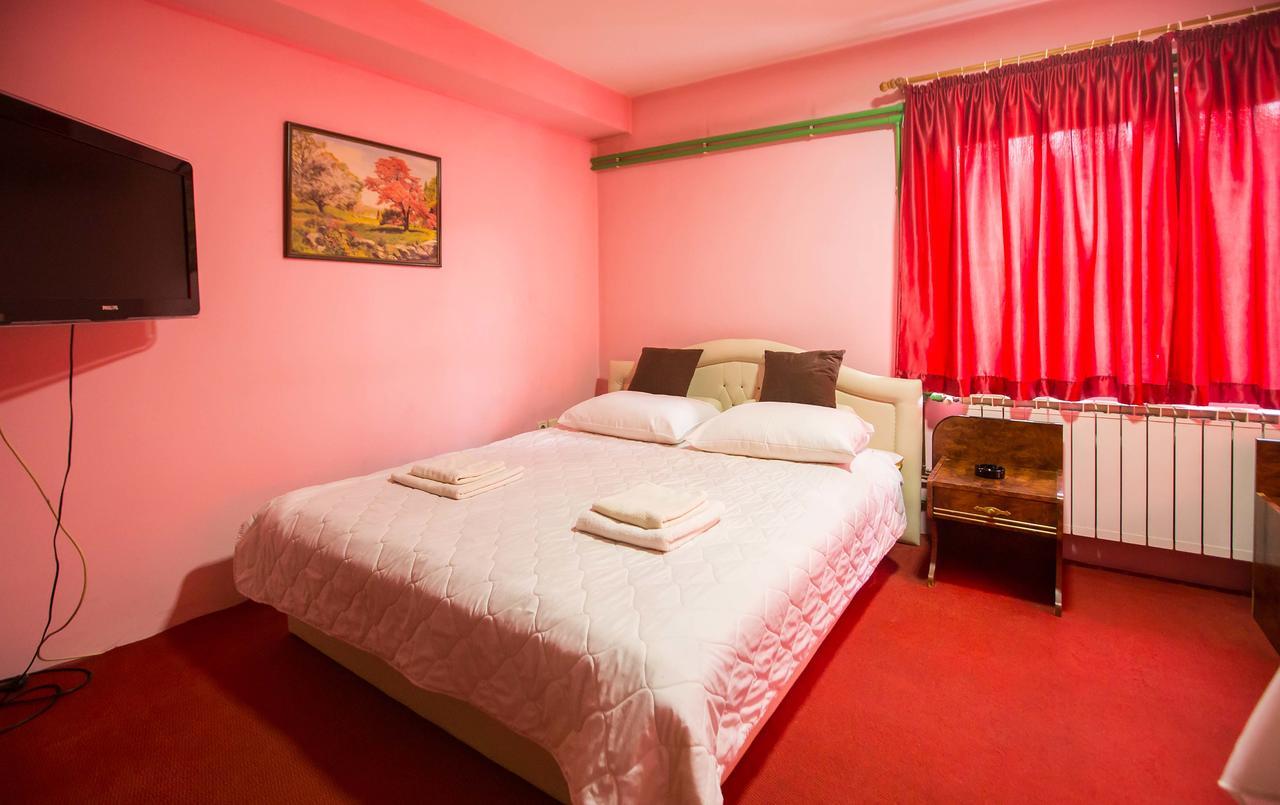 Jet Star Motel Zivinice Екстер'єр фото