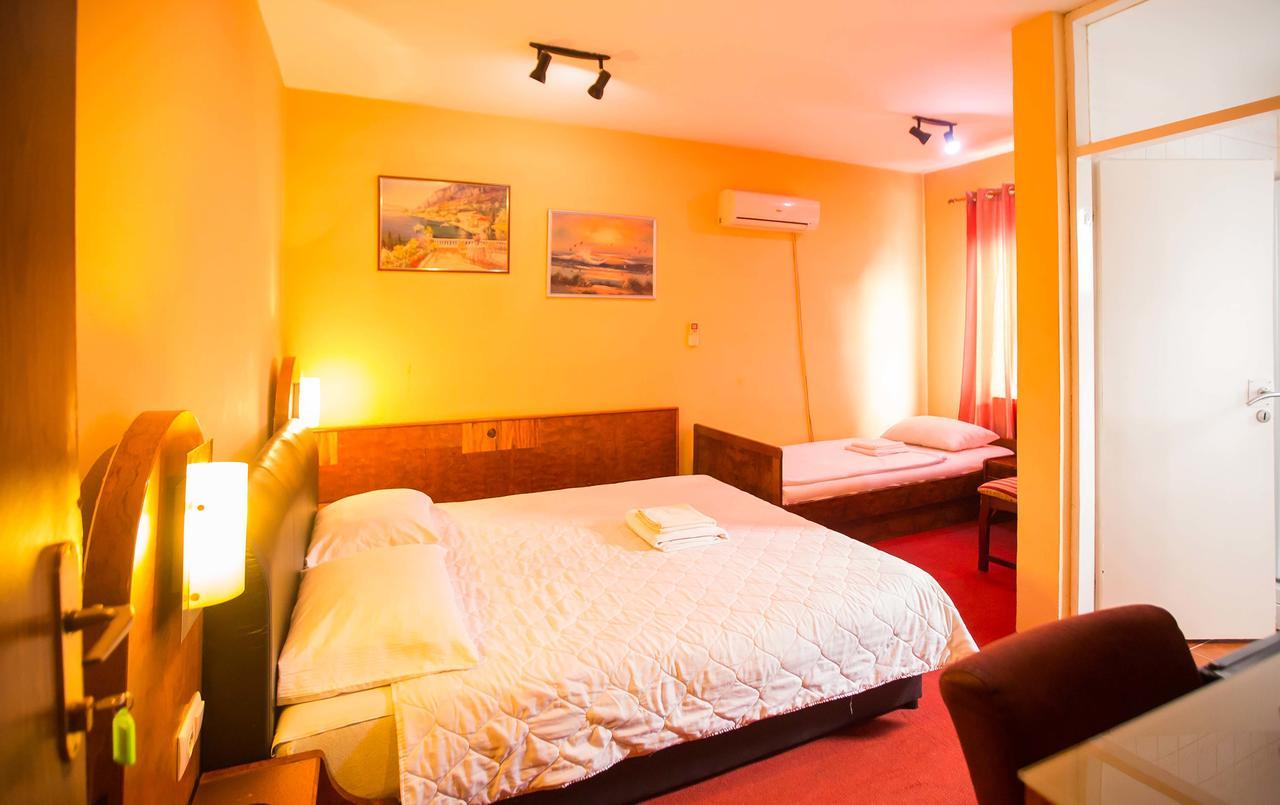 Jet Star Motel Zivinice Екстер'єр фото